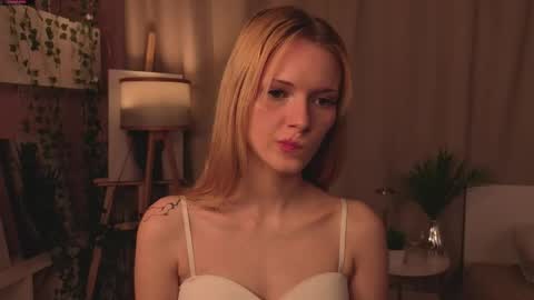 nannetteterrill online show from April 21, 2026, 7:03 am