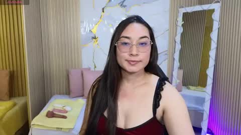 Snapshot of nanni_tay chatting on May 21, 2026, 7:43 pm Nanni online show from May 21, 2026, 7:43 pm