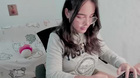  Naoko  online show from February 14, 2025, 12:09 am