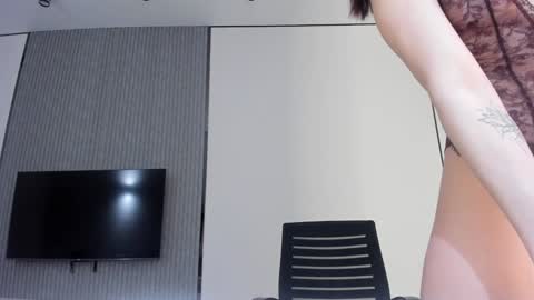 Snapshot of naomi_52 chatting on December 30, 2024, 6:31 am Naomi online show from December 30, 2024, 6:31 am