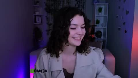 Snapshot of naomi_perl chatting on June 17, 2026, 12:40 pm Naomi online show from June 17, 2026, 12:40 pm