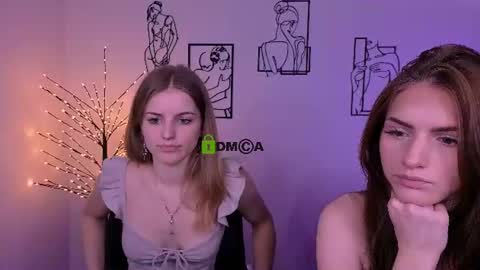 Snapshot of naomi_perl chatting on July 21, 2026, 9:22 am Naomi online show from July 21, 2026, 9:22 am