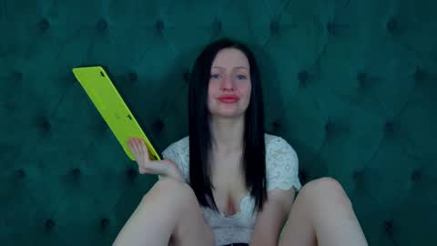 Naomi online show from March 5, 2026, 5:25 am