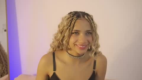 naomidawson online show from April 8, 2026, 1:27 am