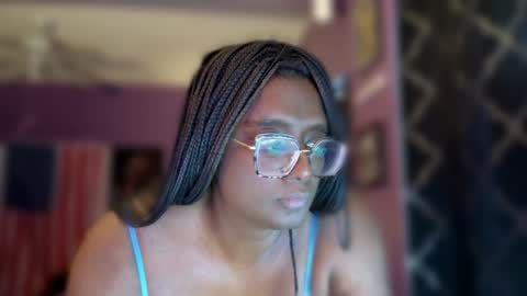 Naomi online show from December 10, 2024, 9:11 pm