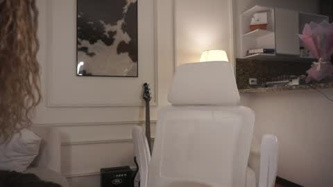 Snapshot of naomigomezz chatting on June 19, 2026, 12:15 am Naomi online show from June 19, 2026, 12:15 am