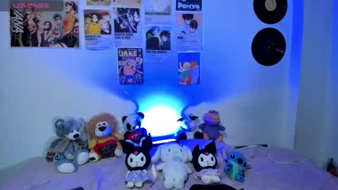 naomiharuno online show from September 11, 2025, 3:28 am