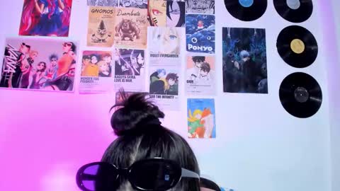 naomiharuno online show from October 8, 2025, 2:42 am