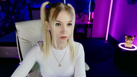 naomihita online show from March 28, 2026, 10:48 am