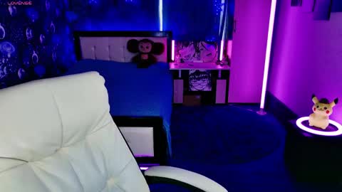 Snapshot of naomihita chatting on April 23, 2026, 11:20 am naomihita online show from April 23, 2026, 11:20 am