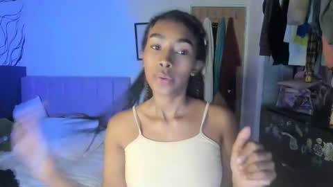 Naomii online show from January 13, 2025, 7:21 am