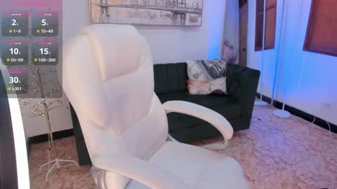 Naomi Campbell online show from January 31, 2025, 1:22 am