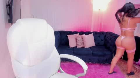 Naomi Campbell online show from February 16, 2025, 1:38 pm