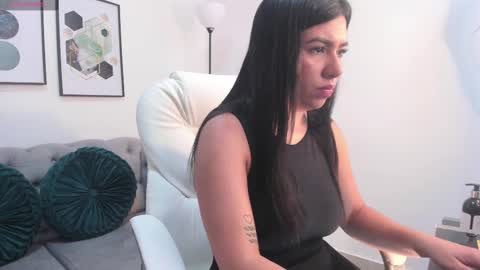 Naomi Campbell online show from September 23, 2025, 5:05 pm