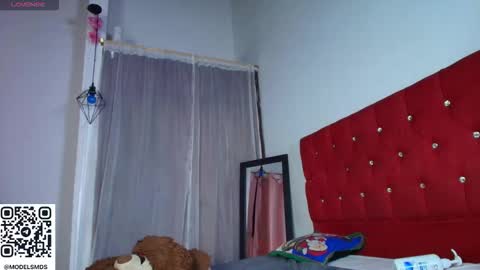 Naomi Campbel online show from December 4, 2025, 9:12 pm