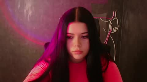 Naomi online show from September 29, 2025, 11:15 am