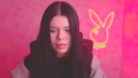 Naomi online show from November 22, 2025, 12:26 pm