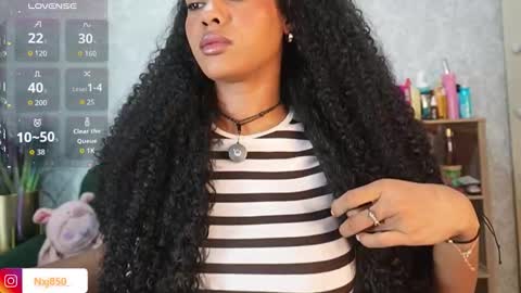 Naomi     online show from December 22, 2025, 3:14 am