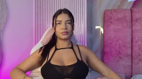 Snapshot of naomy_gomez_ chatting on May 10, 2026, 11:59 am Naomy online show from May 10, 2026, 11:59 am
