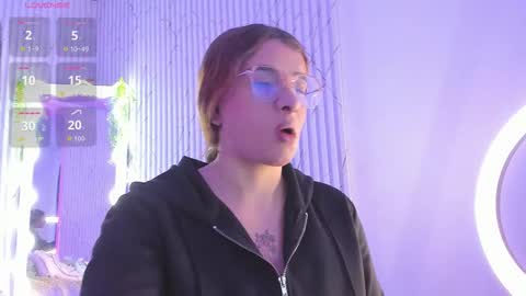 Naomy  online show from March 20, 2026, 3:33 am