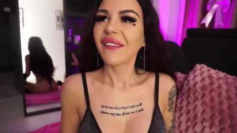 naomyblackbarbie online show from November 17, 2025, 5:35 am