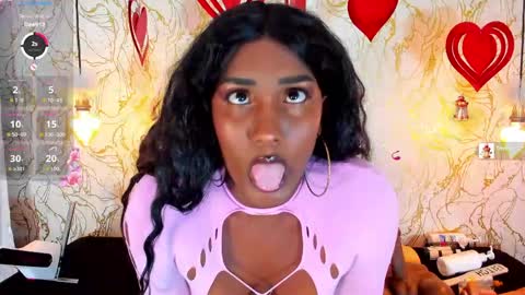 Naomy online show from April 27, 2026, 8:29 pm