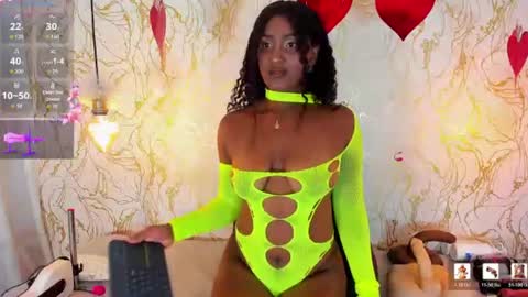 Snapshot of naomyy_cooper chatting on June 11, 2026, 8:40 pm Naomy online show from June 11, 2026, 8:40 pm