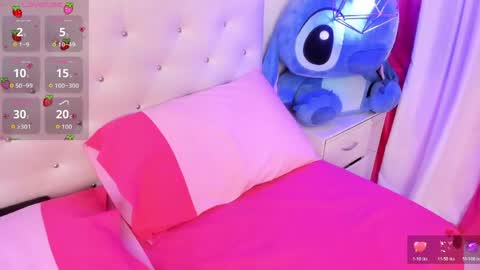 nara_pink online show from April 18, 2026, 7:58 pm