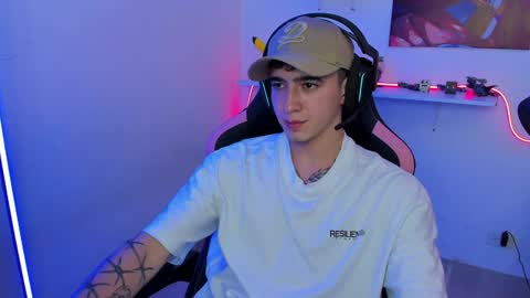 sebastian online show from February 4, 2025, 8:56 am