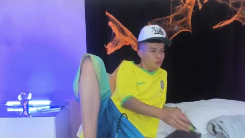 Nascary Fox online show from October 3, 2025, 7:44 pm