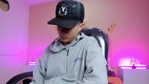 Nascary Fox online show from April 20, 2026, 12:19 pm