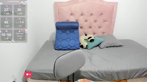 Nasly batista  online show from February 19, 2025, 10:42 pm