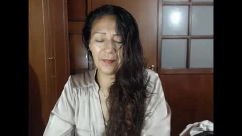 Nasly Cute online show from December 14, 2025, 12:49 am