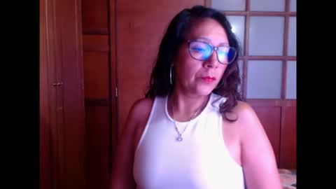 Nasly Cute online show from January 16, 2026, 1:42 am