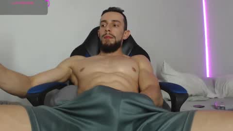 nassh_18 online show from February 14, 2025, 1:34 am