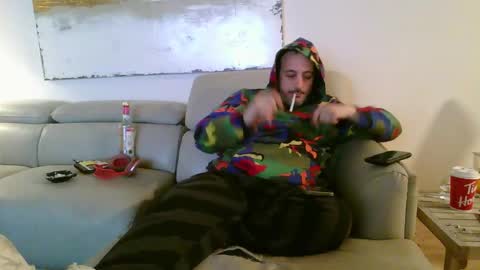 nassobout online show from January 1, 2025, 5:43 am