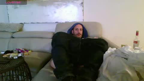 nassobout online show from January 5, 2025, 10:10 am