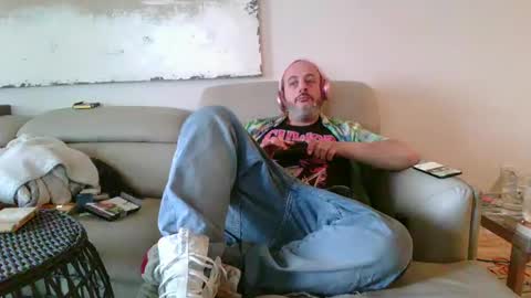 nassobout online show from January 25, 2025, 7:28 pm