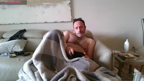 nassobout online show from February 2, 2025, 3:07 pm