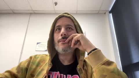 nassobout online show from February 13, 2025, 8:13 pm