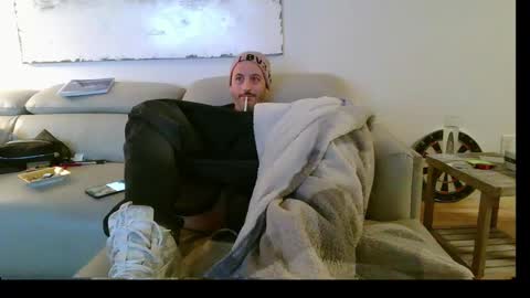 nassobout online show from February 17, 2025, 1:36 am