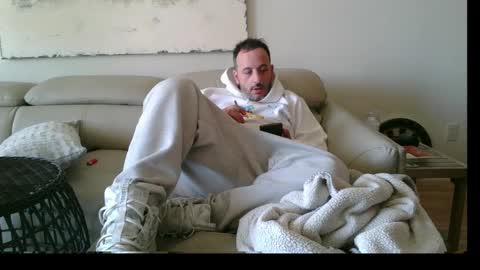 nassobout online show from February 22, 2025, 3:25 pm