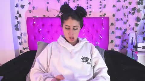 Snapshot of nastasha_nasty1 chatting on December 17, 2025, 5:02 am Maira online show from December 17, 2025, 5:02 am