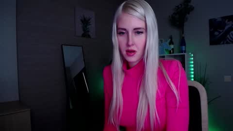 Nastya online show from December 19, 2024, 2:01 am