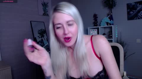 Nastya online show from February 26, 2025, 1:43 am