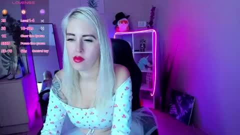 Snapshot of nastasya_cute chatting on May 6, 2026, 1:57 am Nastya online show from May 6, 2026, 1:57 am