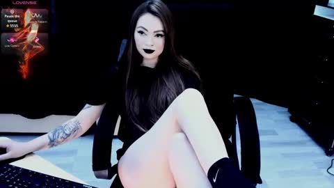 nastykatty_ online show from September 18, 2025, 10:01 pm