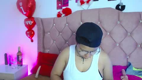 nat_evans8 online show from April 23, 2026, 2:02 am