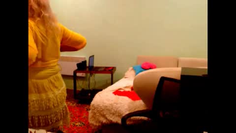 natali online show from September 20, 2025, 5:14 pm