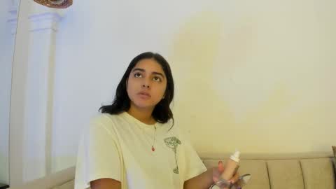 Naty  online show from October 13, 2025, 12:27 pm